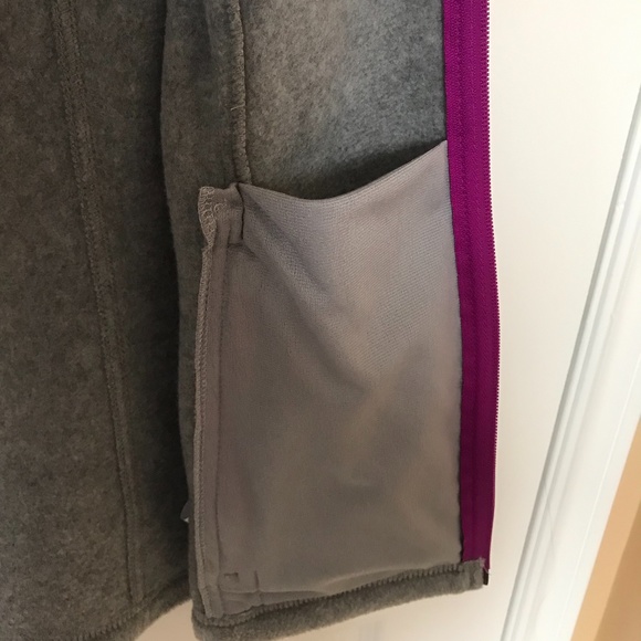 COLUMBIA Gray Fleece Vest with purple zipp… - Picture 8 of 9